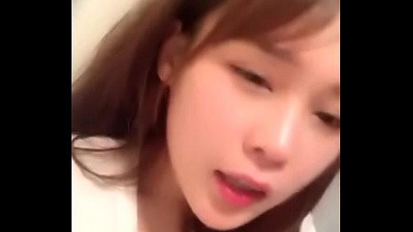 Sexy Asian Teen Girl Masturbating On LiveSex Cam Show