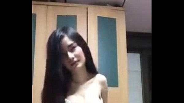 Sexy Busty Petite Asian Teen Girl Dancing On Cam